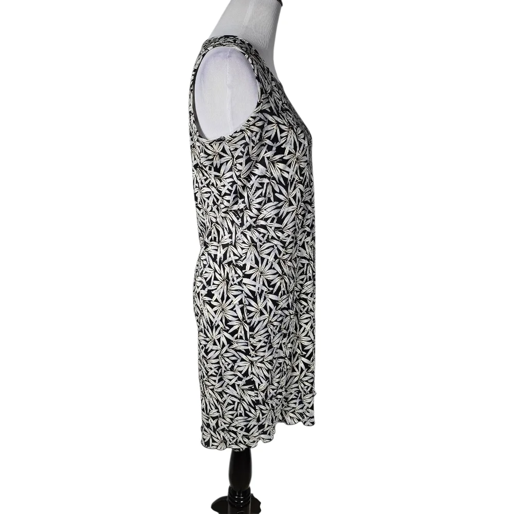 Notations Petite Medium PM Black Cream Leaf Pattern Sleeveless Dress - Picture 3 of 6